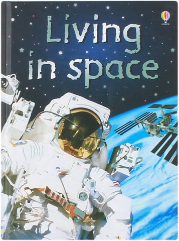 living-in-space-9780746074497